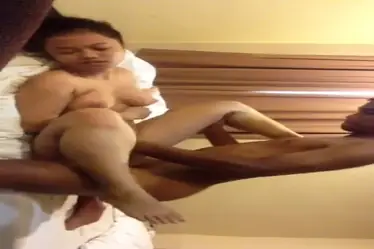 Enak Punya Bini Montok